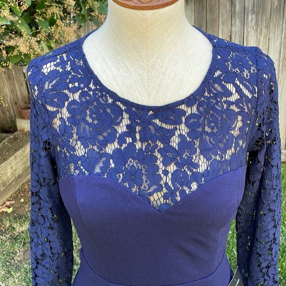 Lulu's Navy Blue Lace Open Back Dress Women's Size Small NWT - Picture 3 of 12